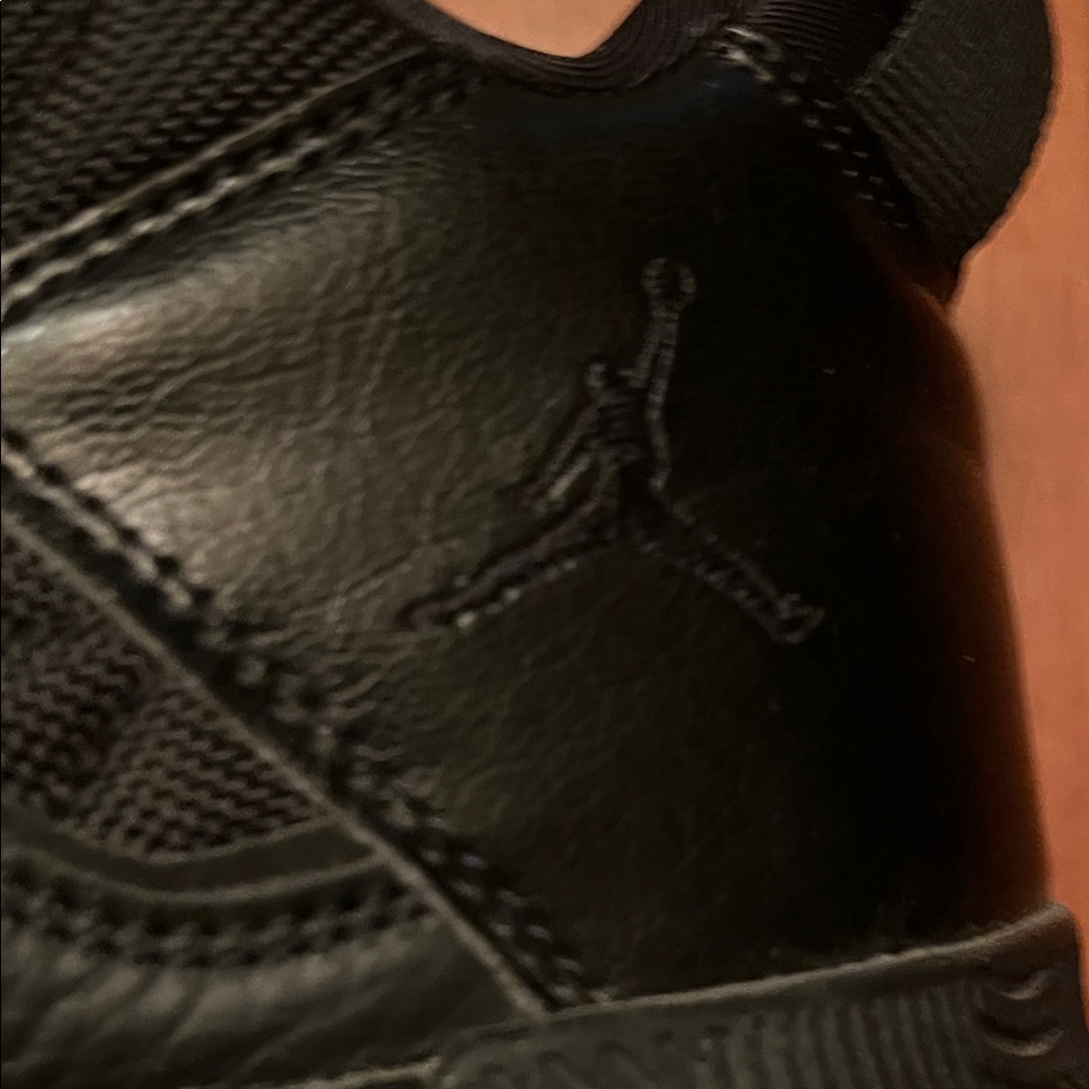 “Stay Loyal”, Air Jordan,Men’s Black mid--Top Athletic Basketball Shoes. - Picture 5 of 14